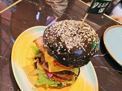 -DEEP·美式餐吧(五棵松华熙LIVE店)
