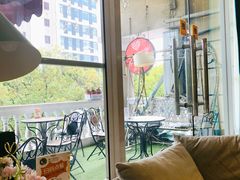靠窗位-董小姐咖妃·咖啡·简餐.意面(松江大学城店)