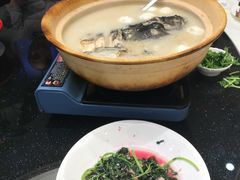 -香山湖家家宴(中山陵店)