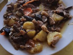 -华龙特色大骨鸡农家菜馆