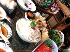 -老牌坊云南鱼豆花火锅(哈西万达店)