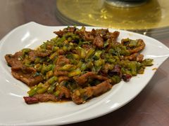 怪味牛柳-恩宏德餐馆(平山道店)