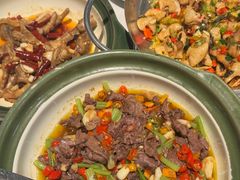-费大厨辣椒炒肉(房山龙湖天街店)