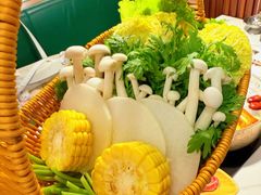 -椰子湾·海南火锅·糟粕醋·椰子鸡(正大广场店)