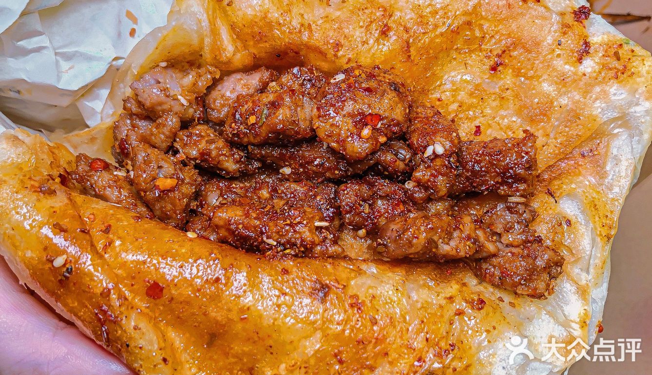 半夜12点来一份大刀腰片夹饼配青椒的快乐‼️