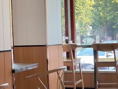 -闫家驴肉老店(华电一校店)