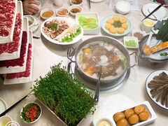 -左庭右院鲜牛肉火锅(浦江欢乐颂店)