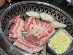 -木槿花韩式炭烤·熟成肉工坊(孙文东路店)