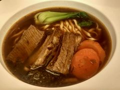 金牌红烧牛肉面-康师傅私房牛肉面(申虹店)