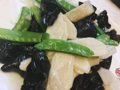 木耳兰豆炒山药-嘉陵楼馋嘴城(簋街总店)