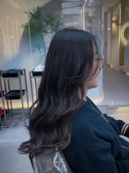 -DO A HAIRSTYLE