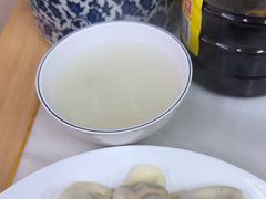 -孖妹上肉饺子馆