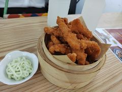 小酥肉配蛋黄山葵酱-福米小馆