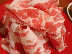 羊肉片-洞庭洲·防空洞火锅·烧烤·铜锅涮肉(新百广场店)