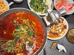 -万重锦·人文川菜馆(骡马市店)