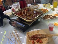-刘姐啤酒鱼民族演艺餐厅(西街总店)