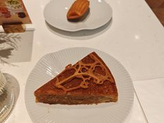 -潮一不贰·法式甜品·生日蛋糕·西式简餐(外滩店)