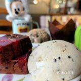 面包or蛋糕傻傻分不清楚？！好吃就是王道[强]