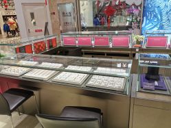 -周生生Chow Sang Sang(新世界店)