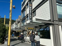 -Four Square Alpine(皇后镇店)