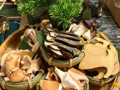 -慢丽江·云南野生菌土鸡锅(付家庄店)