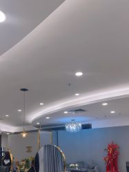 点击看大图 -八佰伴8008星级形象店