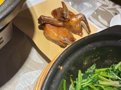 脆皮鸽子-锦绣金山人家(友谊店)