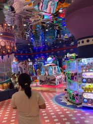 -Qmiss家庭娱乐中心(恒隆广场店)
