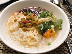 -鲁能希尔顿酒店-全日制餐厅-自助餐
