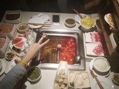 -海底捞火锅鲜切牛肉主题店(长寿路店)