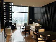 -深圳隐秀山居酒店