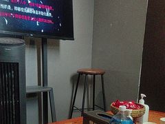 -屋有岛沉浸游戏旗舰店(中山公园店)