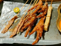 -何妹湿辣牛肉·粤式烧烤砂煲(桂雅路店)