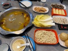 -光头药膳鸡(莱茵小镇店)