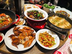 -爱碗亭·鲜炒湖南菜(壹城中心店)