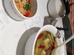 -渝是乎酸菜鱼(龙旗购物中心店)