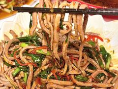 -洪霞餐馆·川菜·鲜货现炒(两江春城店)
