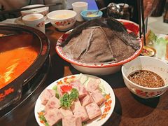 -牛市坎火锅(建设路店)