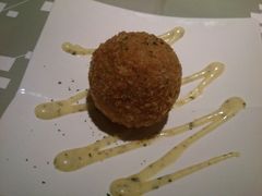 鲑鱼炸饭团-陶板屋(新北投光明店)