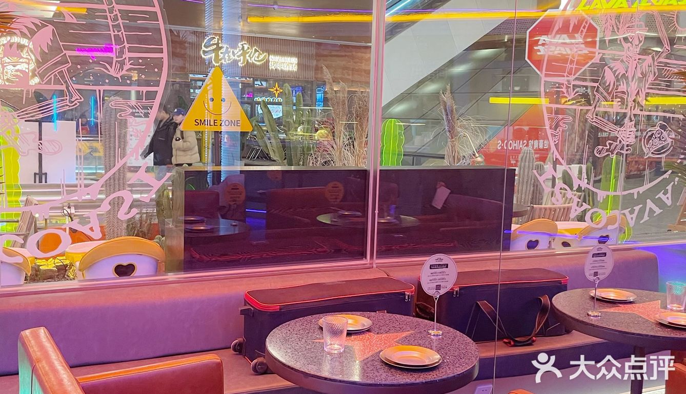 偶遇rapper的店，不用去三亚就可以get成都西海岸餐厅