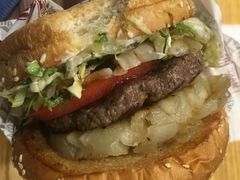 -The Habit Burger Grill 哈比特汉堡(爱琴海店)