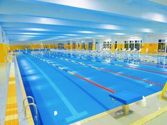 -极动室内恒温游泳馆
