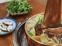 -岳记兴隆·青城腊排铜火锅(融创店)