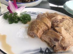 -七的湖·晚芳亭·阳澄湖农家菜·大闸蟹(莲花岛店)