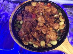 -老东镇啤酒屋海鲜加工·蒸汽海鲜·海鲜烧烤(台东店)