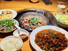 -大众跷脚牛肉馆·非遗传承单位(峨眉山店)