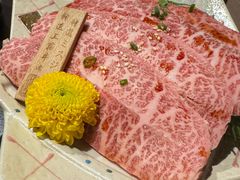 -山川小町·极番烧肉(新地假日广场店)