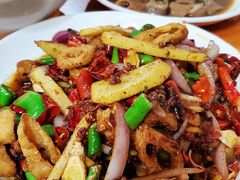-茅屋大酒店