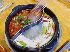 -灌县老妈砂锅串串香(万科红生活广场店)