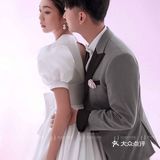 专业的无影棚拍摄，画面干净又高级